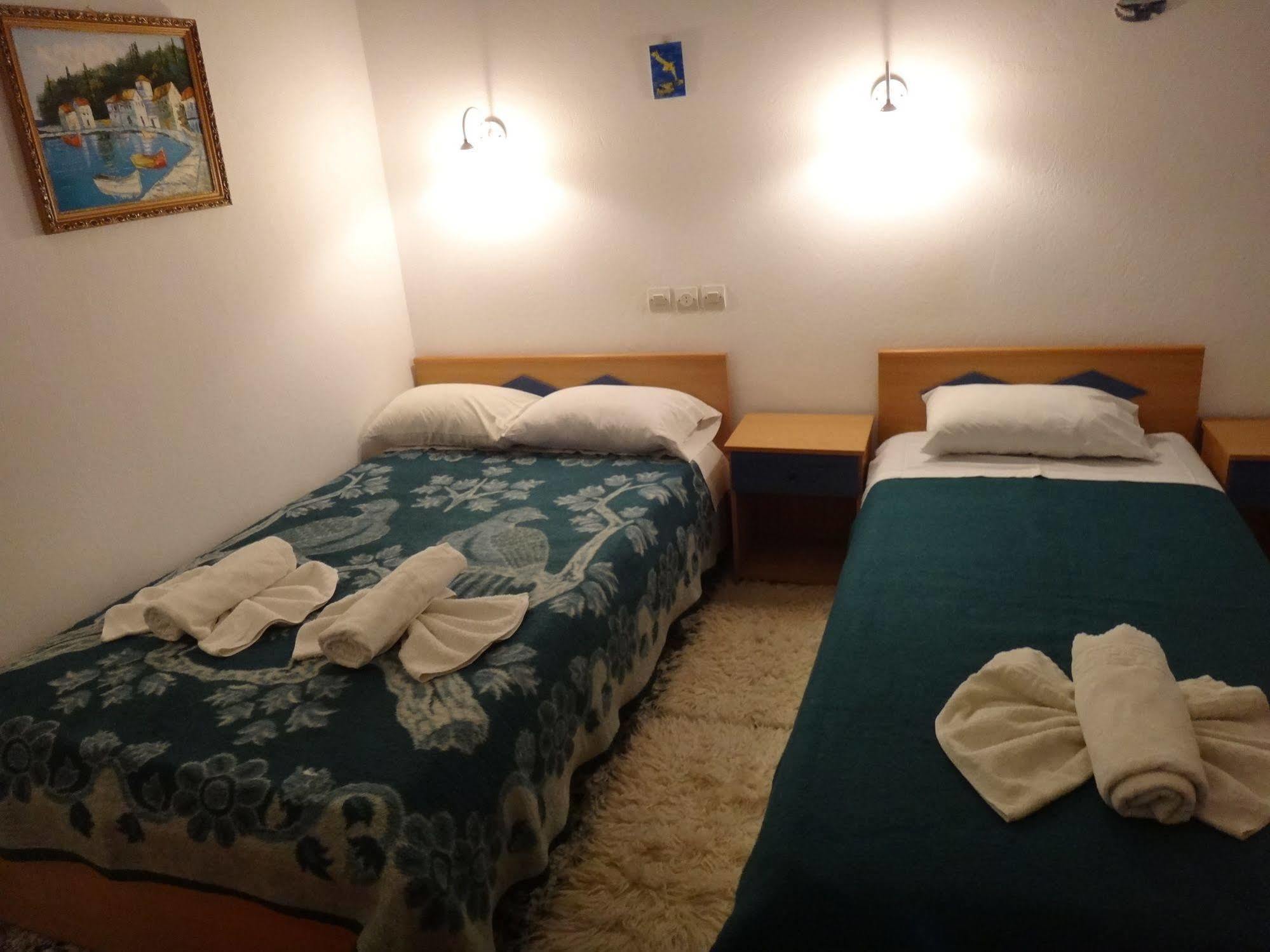 Sofia Rooms Loutra Edipsou  Eksteriør billede
