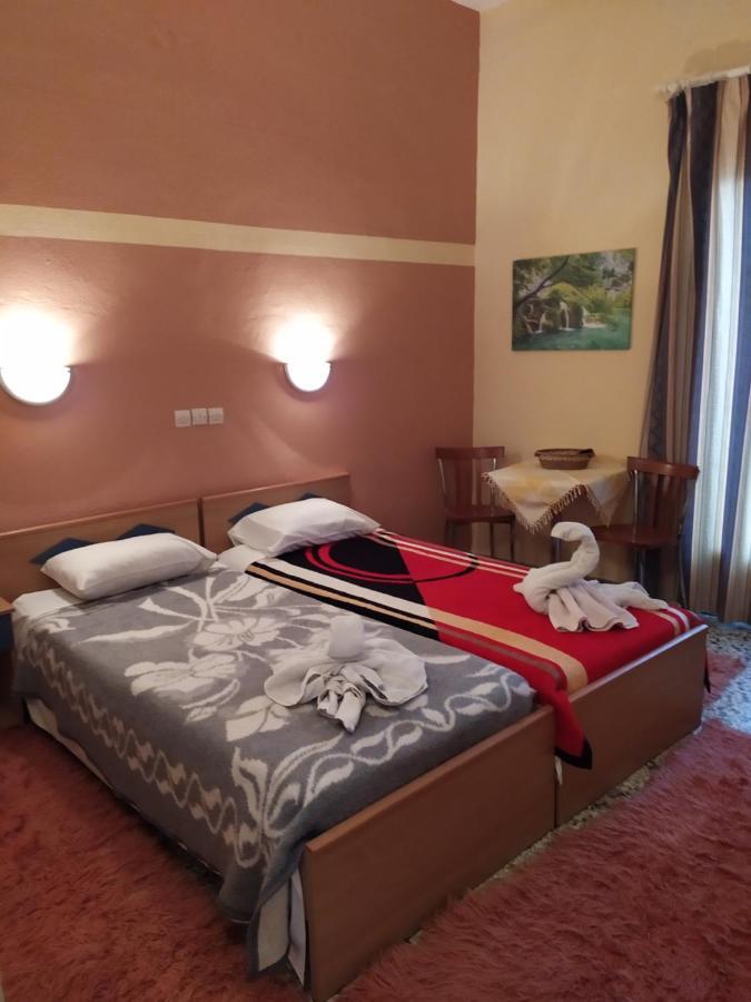 Sofia Rooms Loutra Edipsou  Eksteriør billede