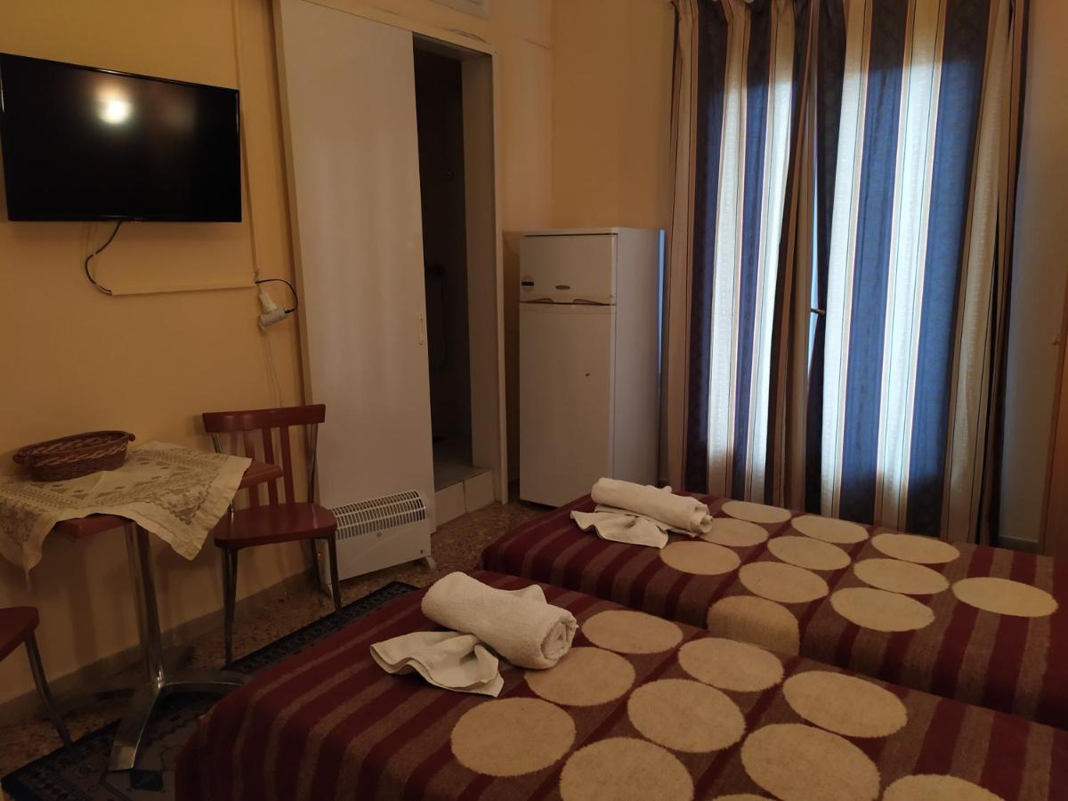 Sofia Rooms Loutra Edipsou  Eksteriør billede