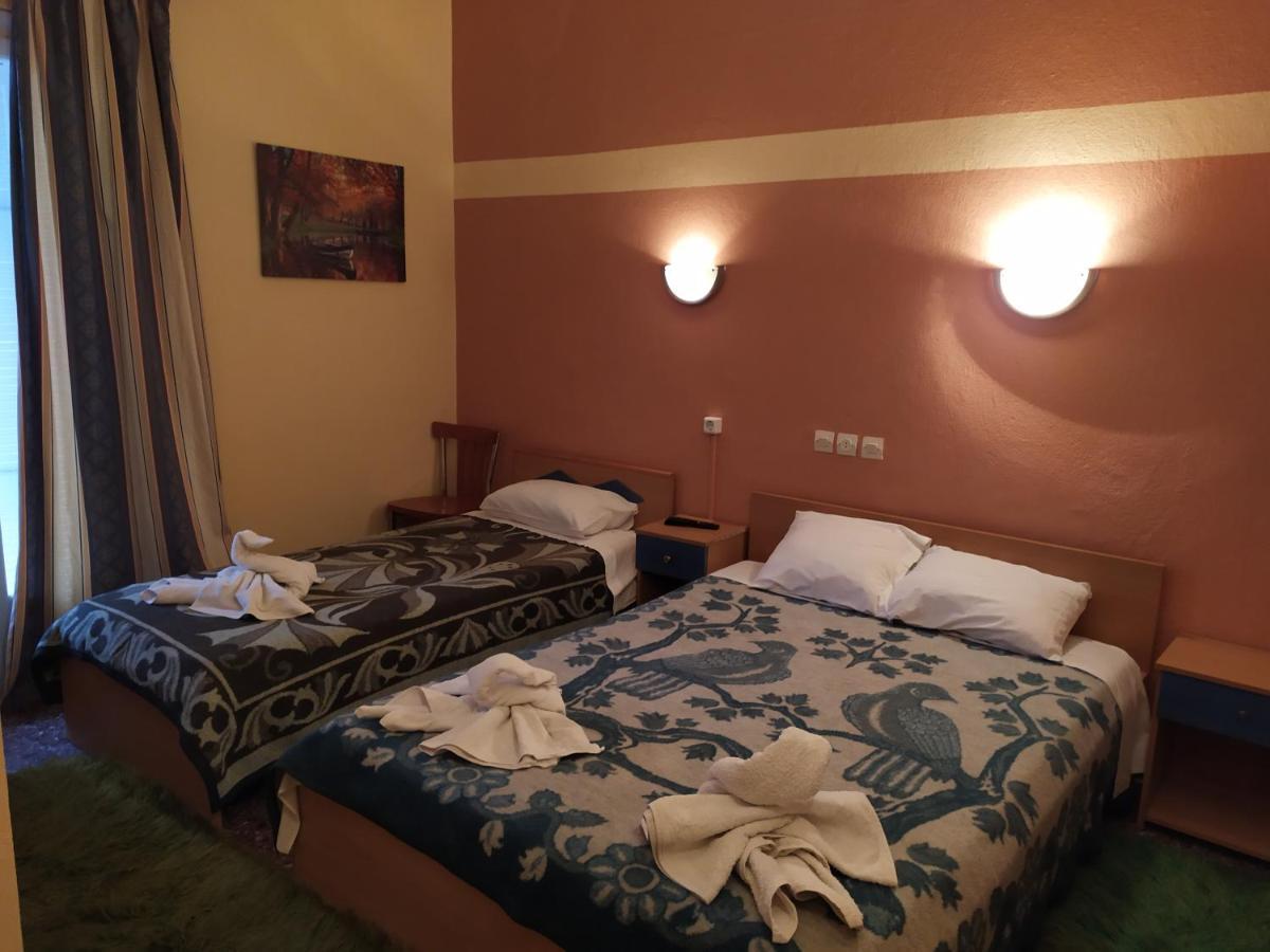 Sofia Rooms Loutra Edipsou  Eksteriør billede